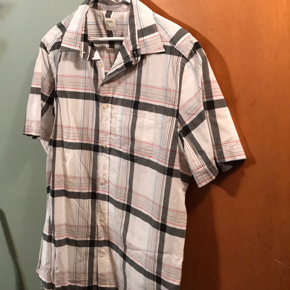 Old Navy short sleeve button down shirt!